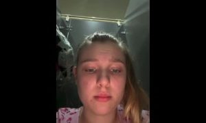 JucieLussie-BBW-Public-Ficken-in-Der-Umkleidekabine.jpg